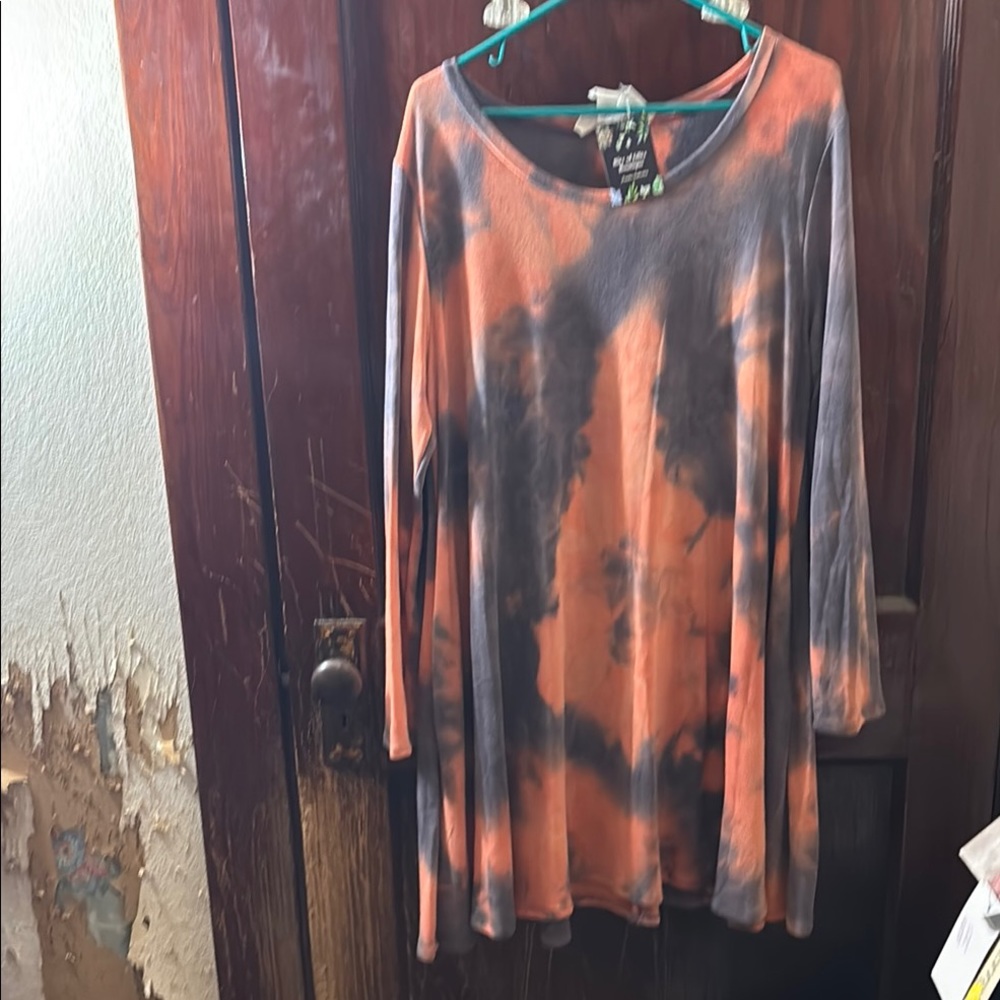 NWT Tie-Dye Long Sleeve Top Size 2xl